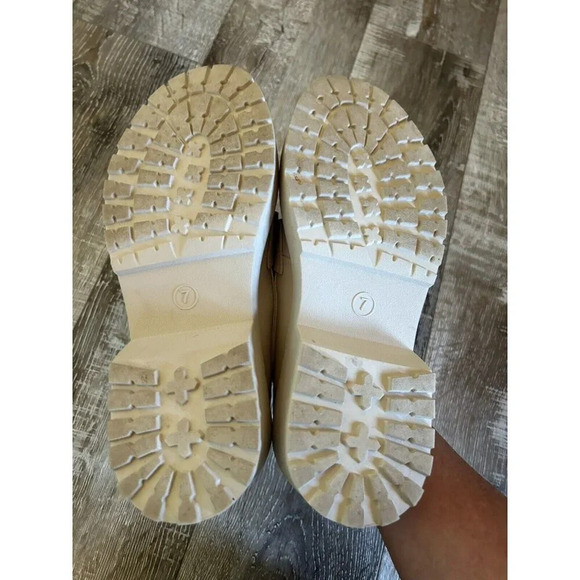 MADDEN GIRL MANORR LUG LOAFERS NATURAL/IVORY SZ 7 MEDIUM Chunky - Picture 6 of 7